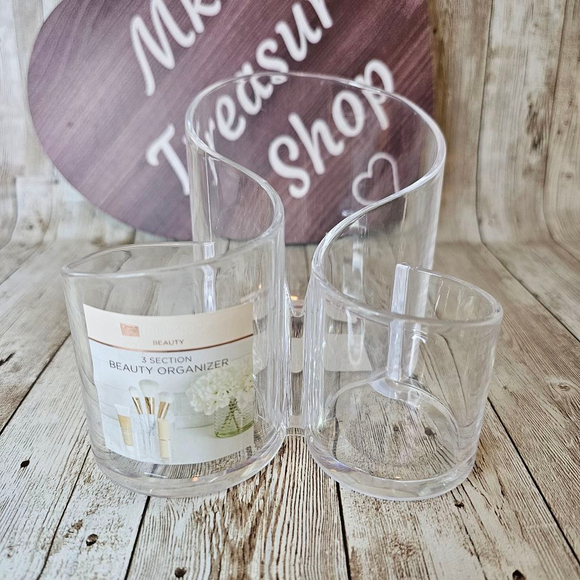 Clear Acrylic Makeup brushes Organizer - Picture 1 of 3